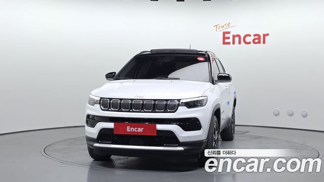 Jeep Compass (II) 2.4 Limitied AWD 2022 — фото 3