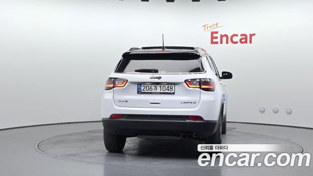 Jeep Compass (II) 2.4 Limitied AWD 2022 — фото 4