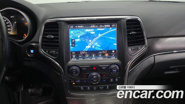 Jeep Grand Cherokee 3.6 Limited WK2 2018 — фото 13