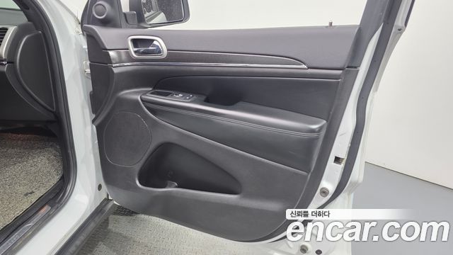 Jeep Grand Cherokee 3.6 Limited WK2 2018 — фото 24