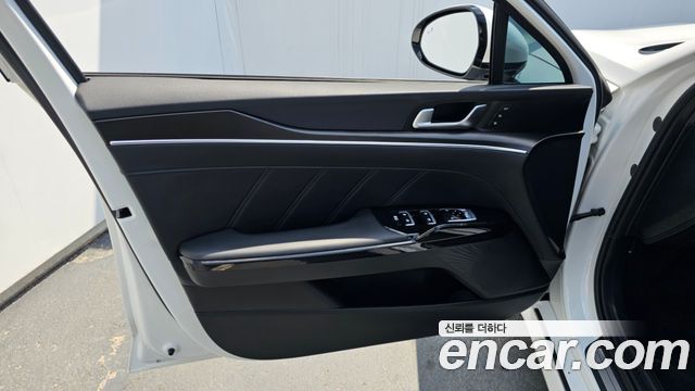Kia K5 Hybrid (III) Signature 2023 — фото 24