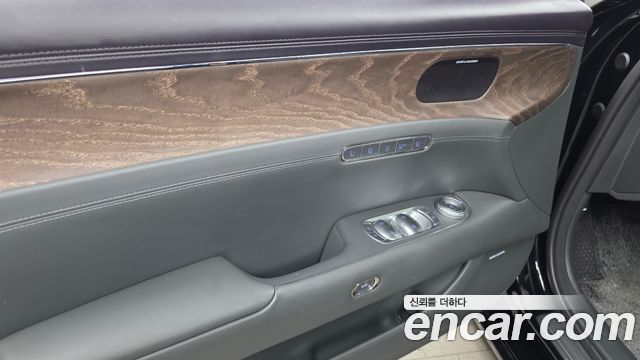Genesis G90 (RS4) Gasoline 3.5 Turbo AWD 2022 — фото 24