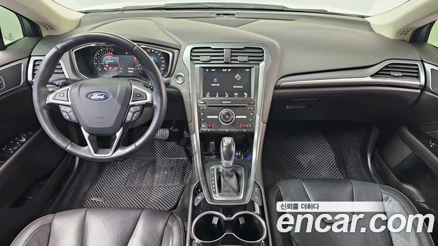 Ford Mondeo (IV) 2.0 Titanium 2017 — фото 7