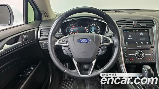 Ford Mondeo (IV) 2.0 Titanium 2017 — фото 13
