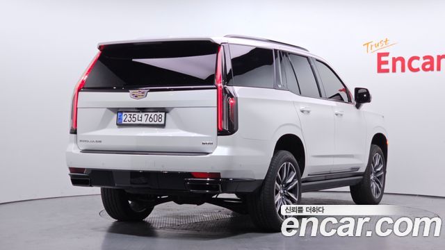 Cadillac Escalade (V) 6.2 Sports Platinum 2021 — фото 2