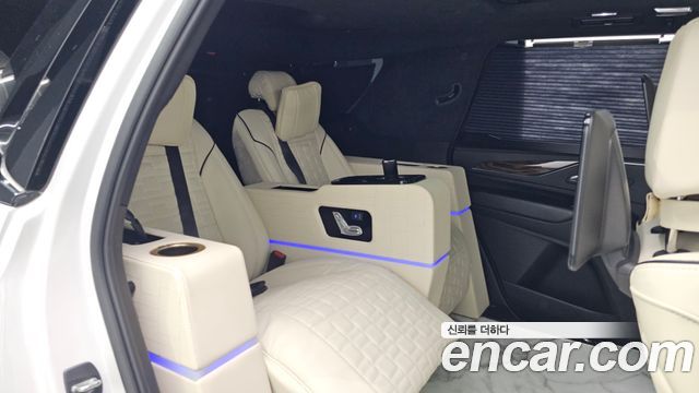 Cadillac Escalade (V) 6.2 Sports Platinum 2021 — фото 12