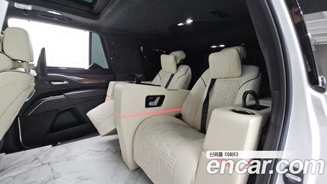 Cadillac Escalade (V) 6.2 Sports Platinum 2021 — фото 13