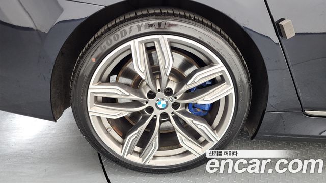 BMW 7 Series (G11) M760Li xDrive 2018 — фото 5