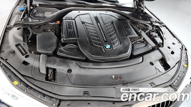 BMW 7 Series (G11) M760Li xDrive 2018 — фото 6