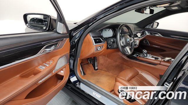 BMW 7 Series (G11) M760Li xDrive 2018 — фото 10