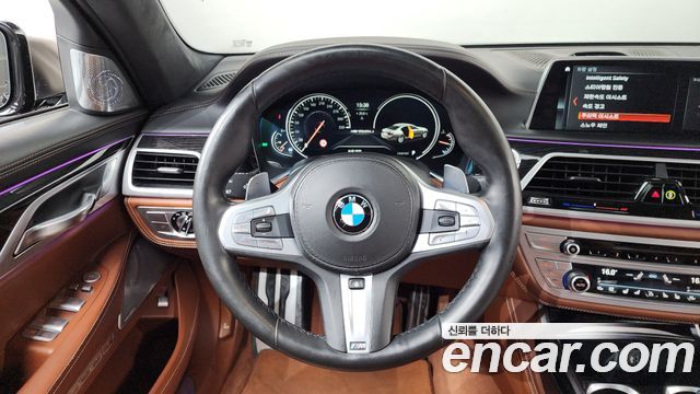 BMW 7 Series (G11) M760Li xDrive 2018 — фото 17