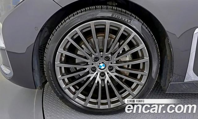 BMW 7 Series (G11) 730d xDrive Design Pure Excellence 2021 — фото 5