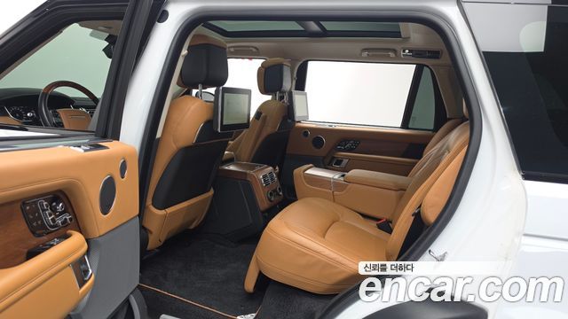 Land Rover Range Rover (IV) 4.4 SDV8 AB LWB DIESEL 2019 — фото 15