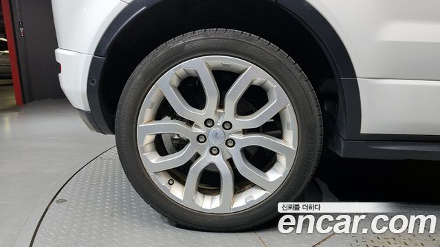 Land Rover Range Rover Evoque 2.0 TD4 HSE Dynamic 2016 — фото 5