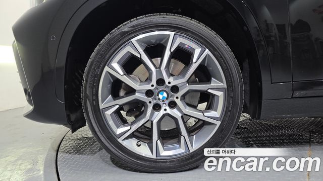 BMW X1 (F48) xDrive 20i M Sport 2022 — фото 5