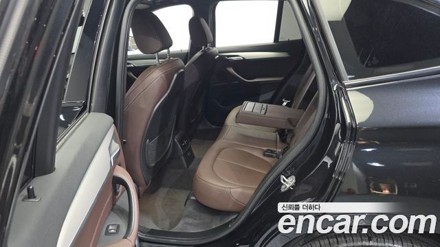 BMW X1 (F48) xDrive 20i M Sport 2022 — фото 12