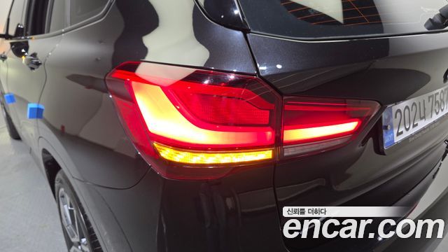 BMW X1 (F48) xDrive 20i M Sport 2022 — фото 23