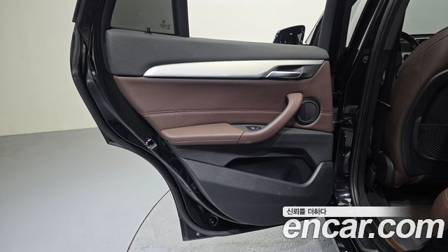 BMW X1 (F48) xDrive 20i M Sport 2022 — фото 25