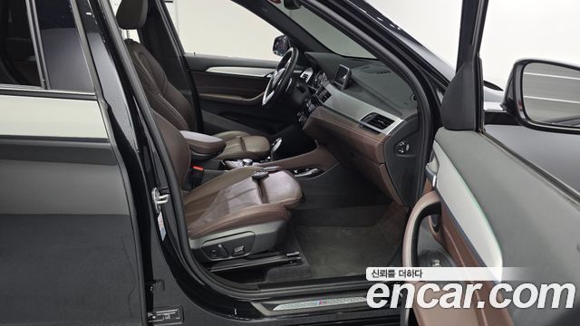 BMW X1 (F48) xDrive 20i M Sport 2022 — фото 26