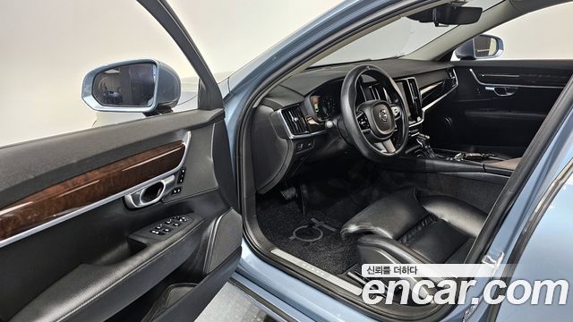 Volvo S90 D4 Momentum 2018 — фото 10