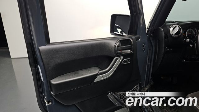 Jeep Wrangler (JK) 3.6 Rubicon 4Door 2016 — фото 30