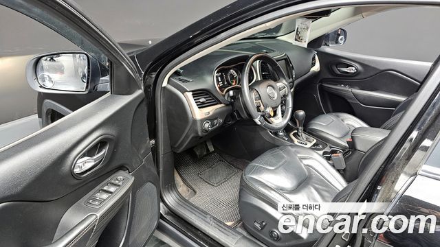 Jeep Cherokee (KL) 2.4 Longitude AWD 2017 — фото 11