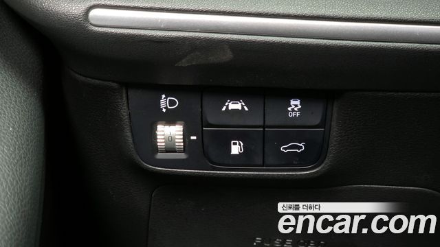Hyundai Grandeur (IG) 3.0 LPi Rent Car Modern 2021 — фото 30