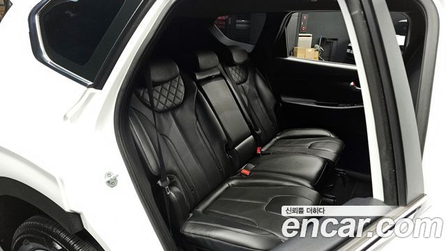 Hyundai Santa Fe HEV 1.6 2WD Exclusive 2023 — фото 11
