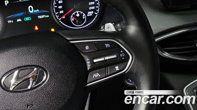 Hyundai Santa Fe HEV 1.6 2WD Exclusive 2023 — фото 17