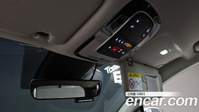 Hyundai Santa Fe HEV 1.6 2WD Exclusive 2023 — фото 19
