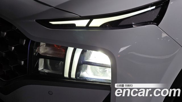 Hyundai Santa Fe HEV 1.6 2WD Exclusive 2023 — фото 22
