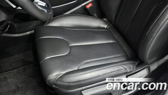 Hyundai Santa Fe HEV 1.6 2WD Exclusive 2023 — фото 31