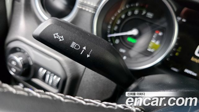 Jeep Wrangler (JL) 2.0 Overland 4Door 4xe 2022 — фото 35