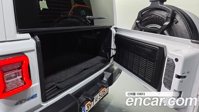 Jeep Wrangler (JL) 2.0 Overland 4Door 4xe 2022 — фото 41