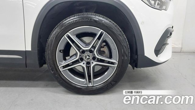 Mercedes-Benz GLA-Class (H247) GLA250 4MATIC 2023 — фото 5