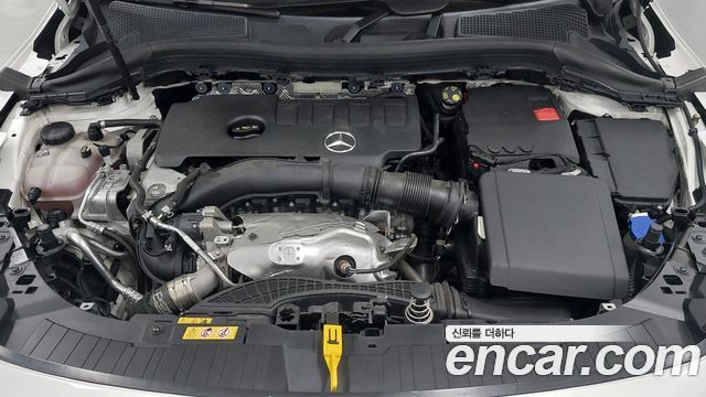 Mercedes-Benz GLA-Class (H247) GLA250 4MATIC 2023 — фото 6