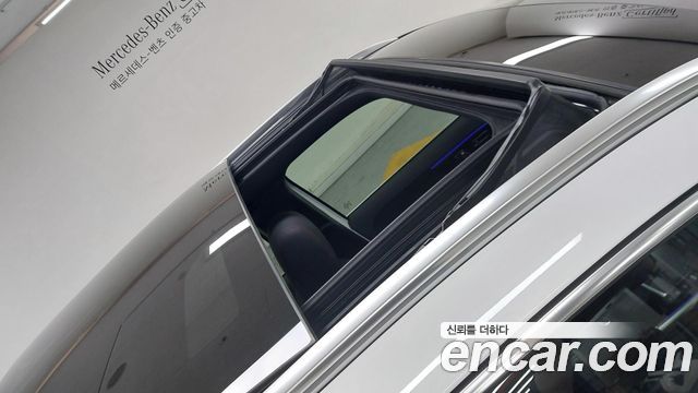 Mercedes-Benz GLA-Class (H247) GLA250 4MATIC 2023 — фото 16