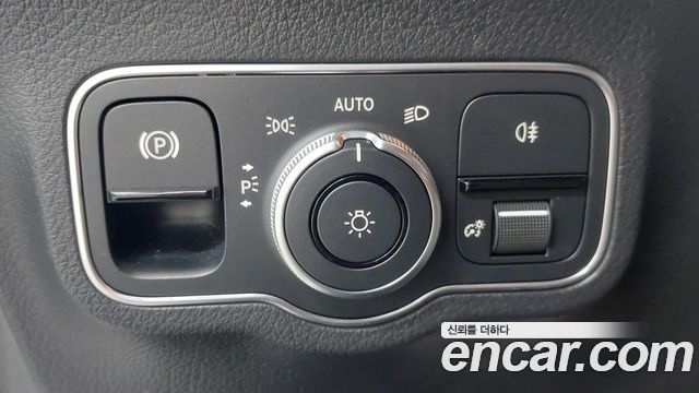 Mercedes-Benz GLA-Class (H247) GLA250 4MATIC 2023 — фото 24