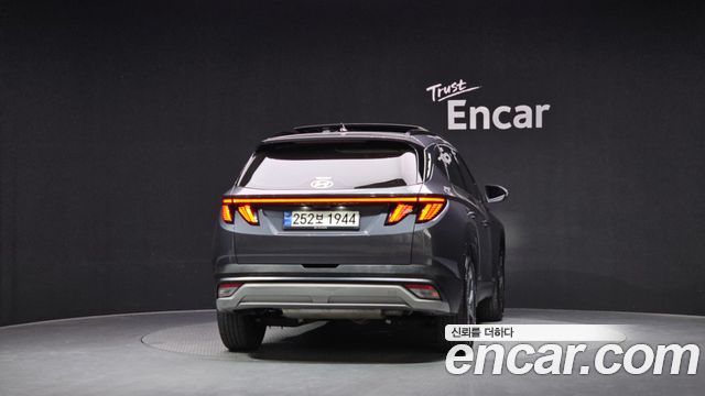 Hyundai Tucson Hybrid (NX4) HEV 1.6 2WD Inspiration 2024 — фото 4