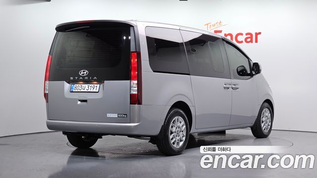Hyundai Staria Cargo 5-Seater Modern 2025 — фото 2