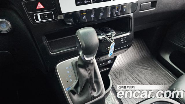 Hyundai Staria Cargo 5-Seater Modern 2025 — фото 9