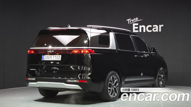 Kia Carnival (IV) Gasoline 9-Seater Prestige 2023 — фото 2
