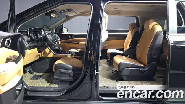 Kia Carnival (IV) Gasoline 9-Seater Prestige 2023 — фото 10
