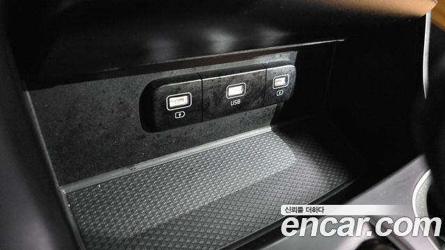 Kia Carnival (IV) Gasoline 9-Seater Prestige 2023 — фото 16