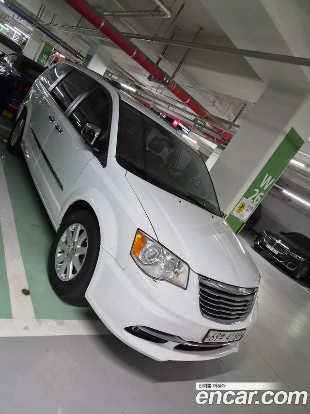 Chrysler Grand Voyager 3.6 LIMITED 2014 — фото 2