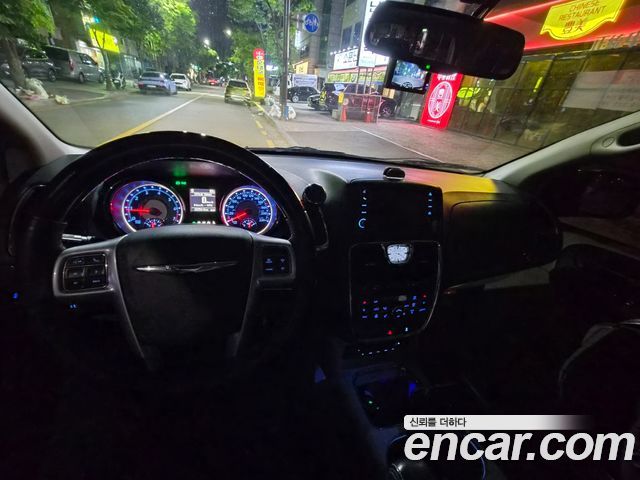 Chrysler Grand Voyager 3.6 LIMITED 2014 — фото 19