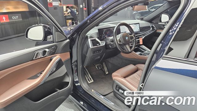 BMW X6 (G06) xDrive40i M Sport 2024 — фото 10
