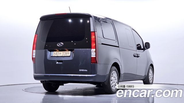 Hyundai Staria L3.5 Cargo 5-Seater Modern 2023 — фото 2