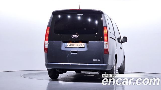 Hyundai Staria L3.5 Cargo 5-Seater Modern 2023 — фото 4