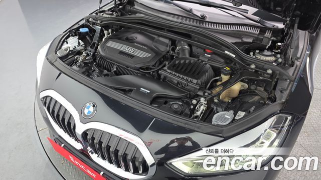 BMW 1 Series (F40) 120i Sports 2022 — фото 6